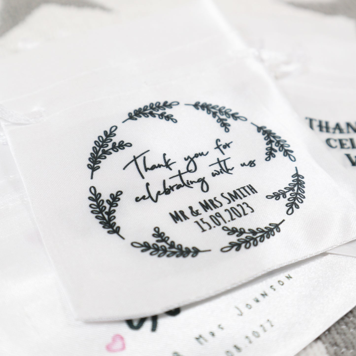 "Thank you for celebrating with us" Leaf Wreath Design - Wedding Favour Gift Bags