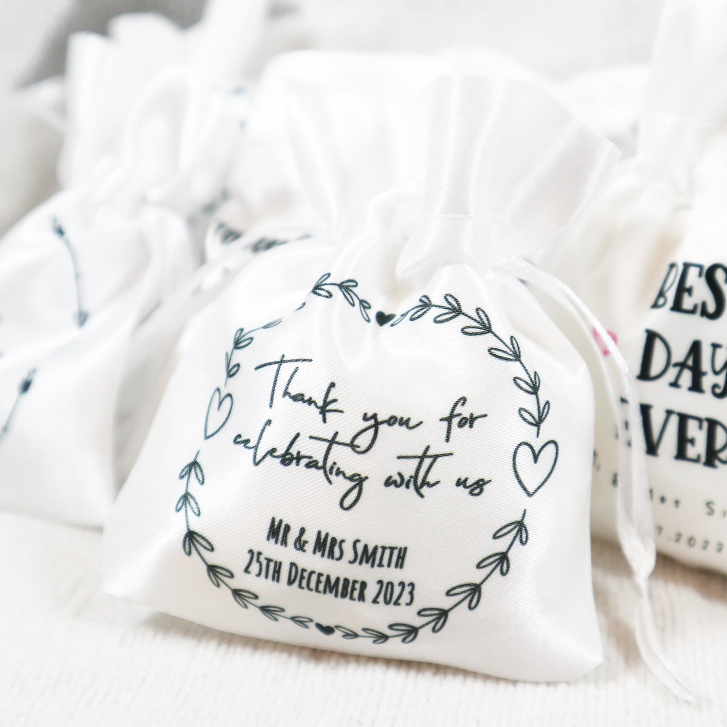 "Thank you for celebrating with us" Wreath Heart Design - Wedding Favour Gift Bags