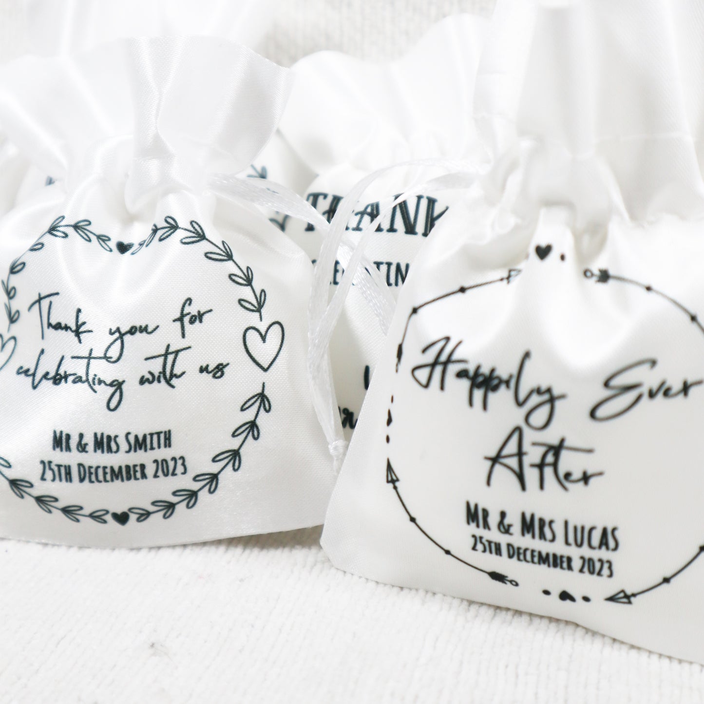 "Thank you for celebrating with us" Wreath Heart Design - Wedding Favour Gift Bags