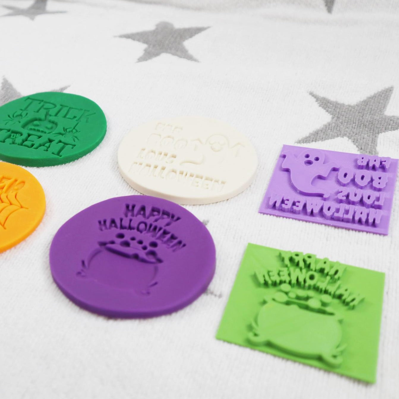 "Happy Halloween" Embosser Stamp